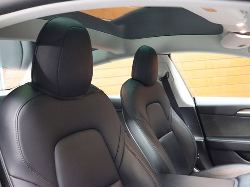 Used 2023 Tesla Model 3 Standard Range image 56