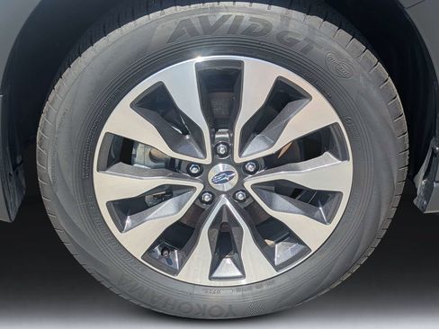 Certified 2025 Subaru Outback Limited XT w/ Popular Package #2 AWD/4WD image 11