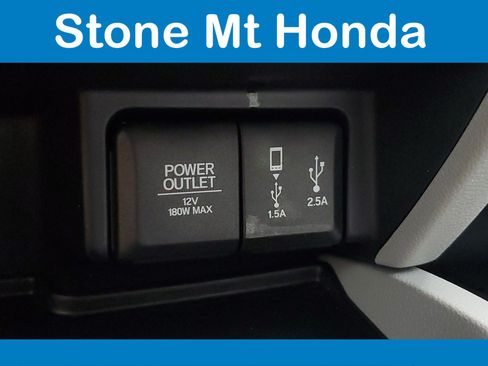 Used 2017 Honda Pilot Touring image 32