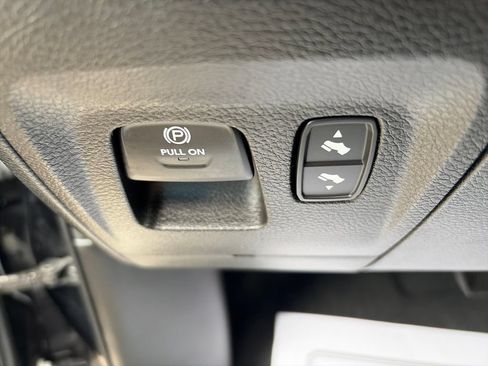 Used 2021 RAM 1500 Laramie AWD/4WD image 20