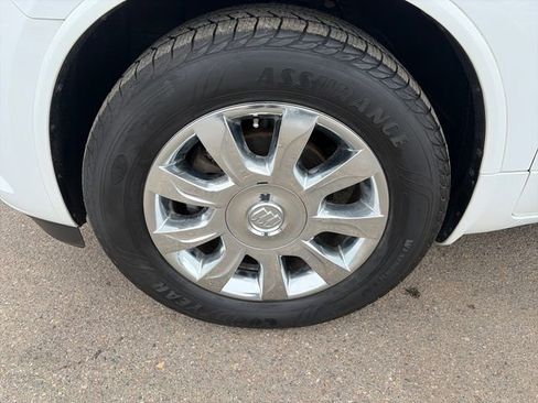 Used 2017 Buick Enclave Leather AWD/4WD image 13