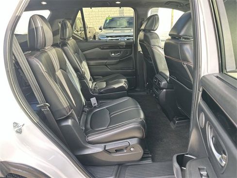Used 2024 Honda Pilot TrailSport image 26