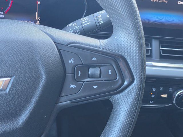Used 2025 Chevrolet Trax LT FWD image 33