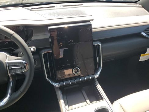 New 2026 GMC Acadia Elevation w/ Elevation Premium Package image 12