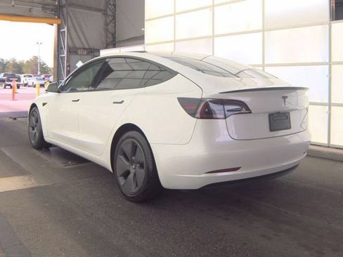 Used 2022 Tesla Model 3 Long Range AWD/4WD image 4