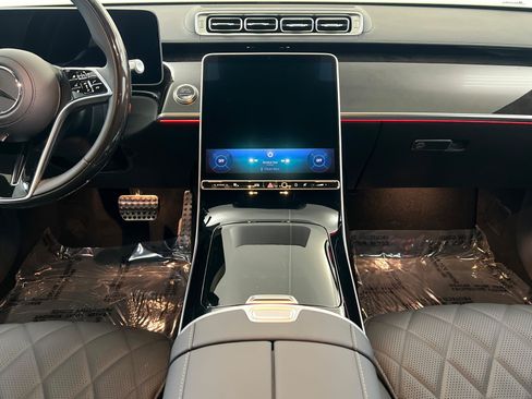 New 2026 Mercedes-Benz S 580 4MATIC Sedan image 13