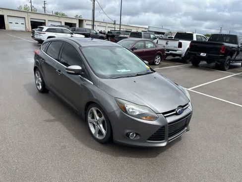 Used 2012 Ford Focus Titanium FWD image 15