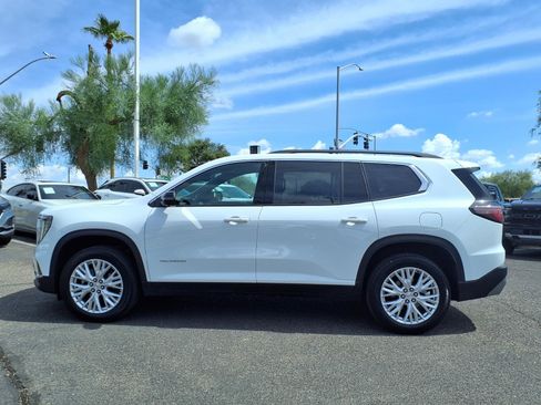 Used 2024 GMC Acadia Elevation FWD image 9