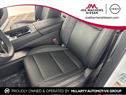 Certified 2025 Nissan Murano SL image 19