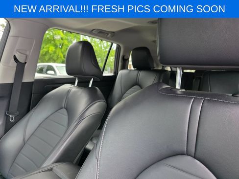 Used 2025 Toyota Highlander XLE AWD/4WD image 8