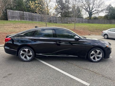Used 2018 Honda Accord EX-L image 8