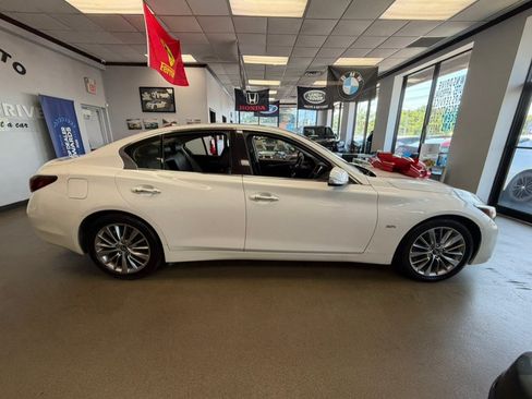 Used 2018 INFINITI Q50 Luxe AWD/4WD image 18