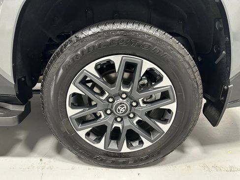 Used 2025 Toyota Sequoia Limited image 69