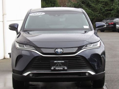 Certified 2024 Toyota Venza Limited image 3