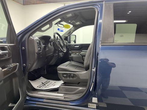 Used 2022 Chevrolet Silverado 2500 LT w/ Z71 Sport Edition AWD/4WD image 9