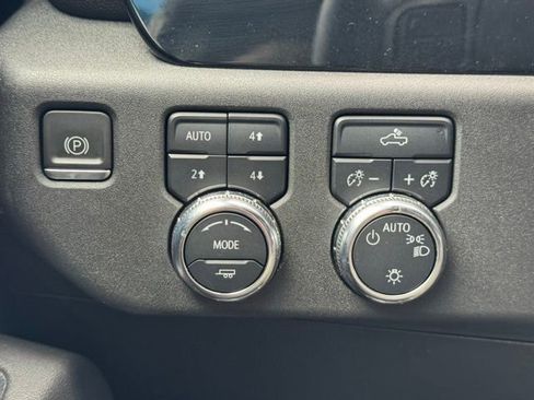Certified 2023 GMC Sierra 1500 SLE AWD/4WD image 32