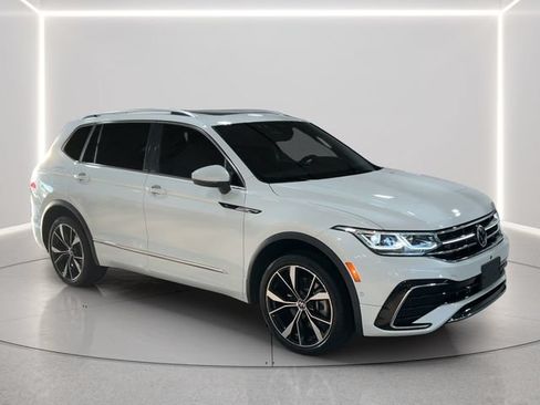 Certified 2023 Volkswagen Tiguan SEL R-Line AWD/4WD image 8