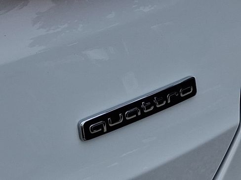 Certified 2025 Audi Q3 2.0T Premium AWD/4WD image 33