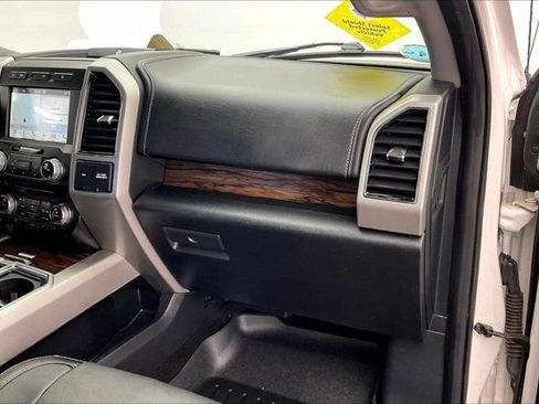 Used 2018 Ford F150 Lariat w/ Equipment Group 502A Luxury AWD/4WD image 11