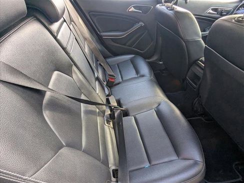 Used 2015 Mercedes-Benz GLA 250 4MATIC image 18