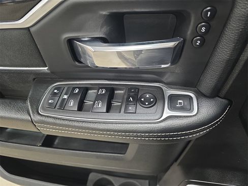 Used 2022 RAM 2500 Laramie w/ Night Edition image 29