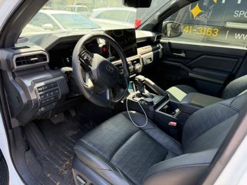 Used 2024 Toyota Tacoma TRD Off-Road w/ TRD Off Road Premium Package AWD/4WD image 6