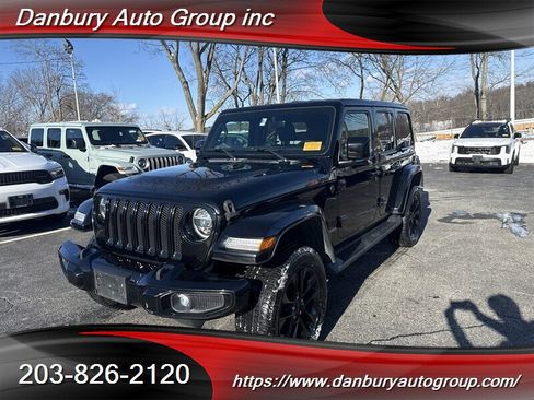 Used 2021 Jeep Wrangler Unlimited Sahara image 1