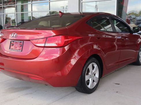 Used 2013 Hyundai Elantra GLS w/ Preferred Pkg FWD image 9