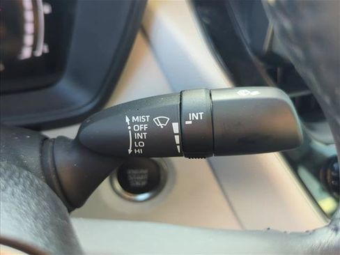 Used 2026 Toyota Corolla SE FWD image 19