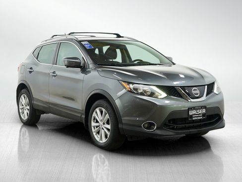 Used 2018 Nissan Rogue Sport SV w/ SV Technology Package image 8