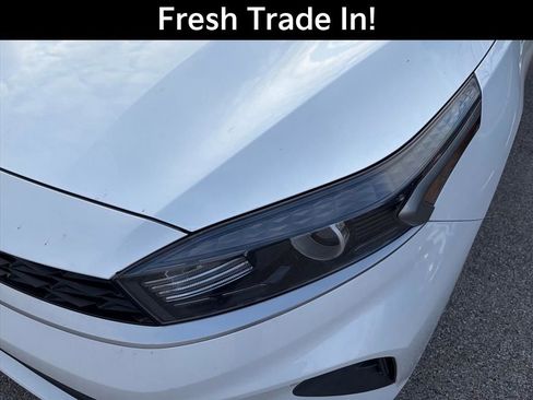 Used 2023 Kia Forte LXS image 4