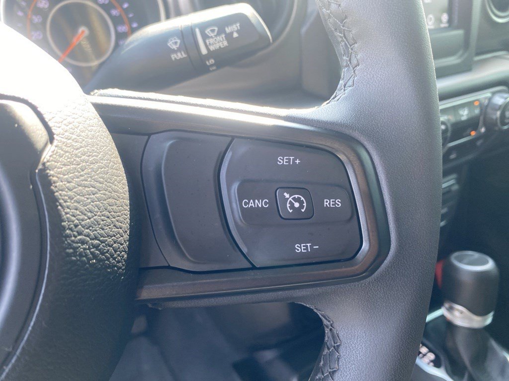 Used 2023 Jeep Gladiator Sport AWD/4WD image 25