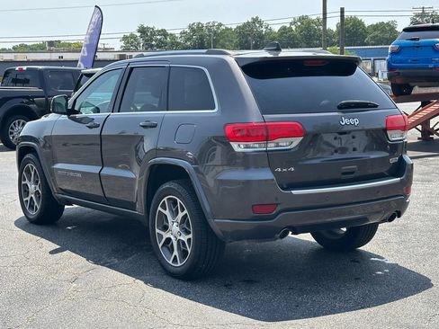 Used 2018 Jeep Grand Cherokee Limited AWD/4WD image 10