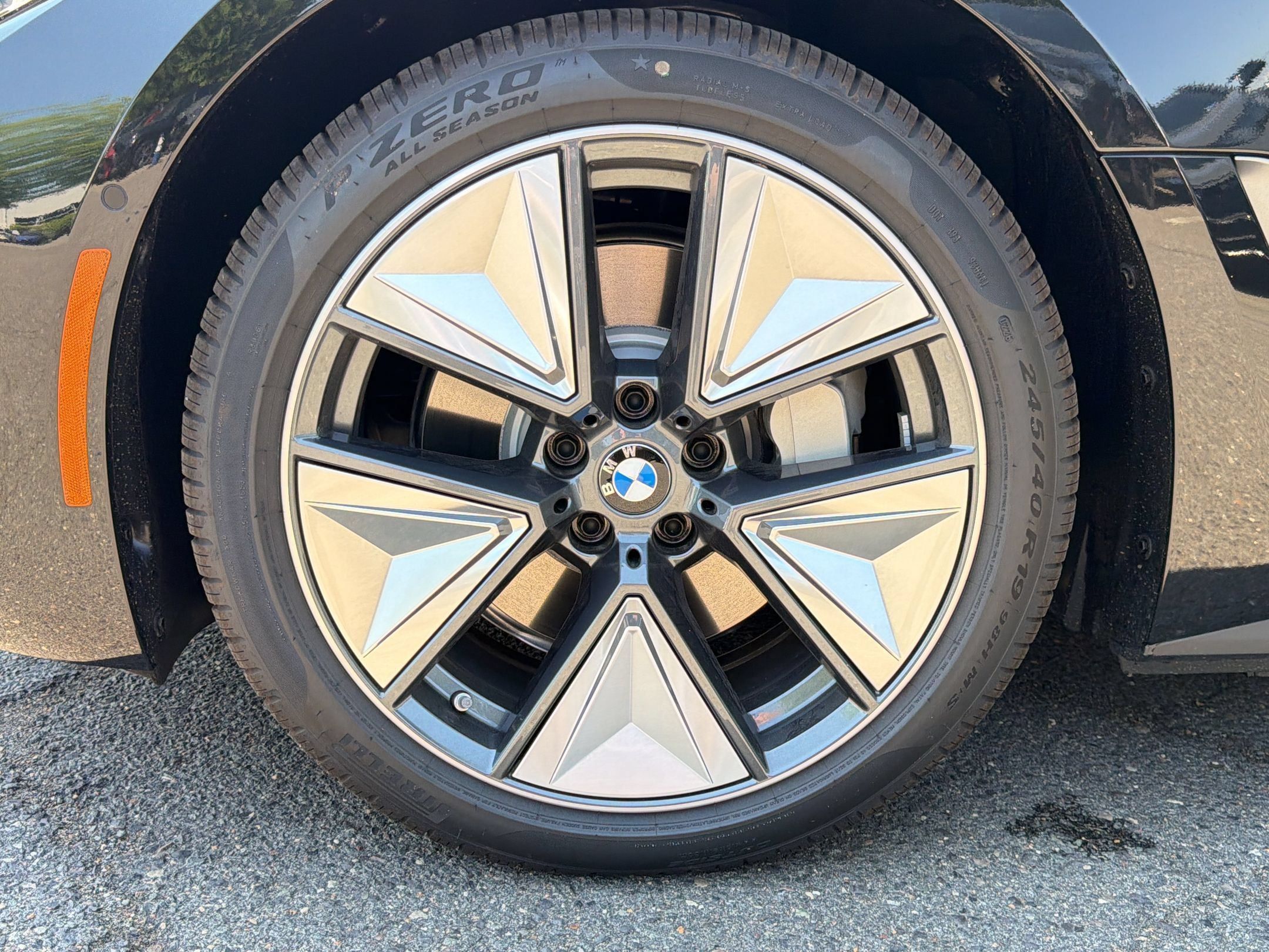 Used 2026 BMW i4 xDrive40i w/ Premium Package AWD/4WD image 12