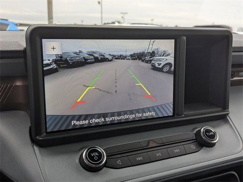 Used 2023 Ford Maverick Lariat image 16