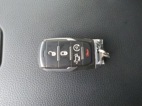 Used 2024 RAM 1500 Laramie image 26