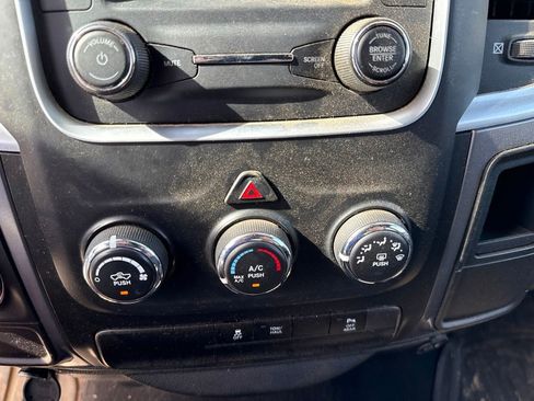 Used 2024 RAM 1500 Warlock RWD image 23