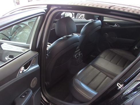 Used 2019 Kia Stinger GT2 AWD/4WD image 14