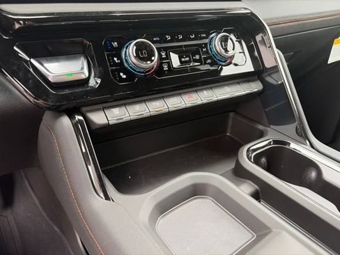 New 2026 GMC Sierra 2500 AT4 w/ AT4 Premium Plus Package AWD/4WD image 24
