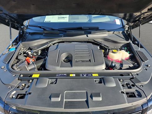 New 2026 Land Rover Range Rover Sport Dynamic SE AWD/4WD image 32
