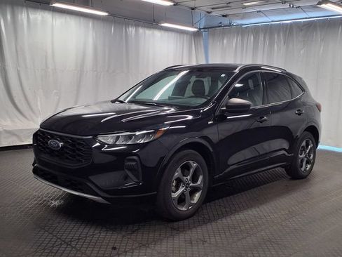 Used 2023 Ford Escape ST-Line w/ Tech Pack #1 AWD/4WD image 6