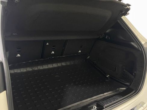 Used 2021 Mercedes-Benz GLA 250 w/ Premium Package image 38