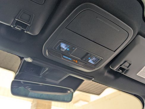 Used 2025 Ford Mustang Mach-E GT image 32