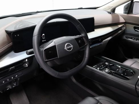 Certified 2025 Nissan Murano Platinum w/ Cargo Package image 27