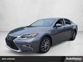 Used 2017 Lexus ES 350 w/ Luxury Package video 1