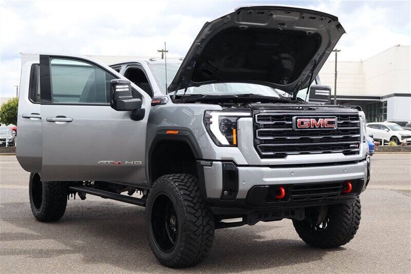Used 2025 GMC Sierra 3500 AT4 w/ AT4 Premium Plus Package AWD/4WD image 45