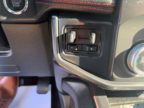 Used 2022 Ford Expedition Max Limited AWD/4WD image 37