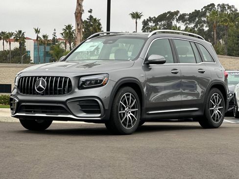 New 2025 Mercedes-Benz GLB 35 AMG 4MATIC image 7