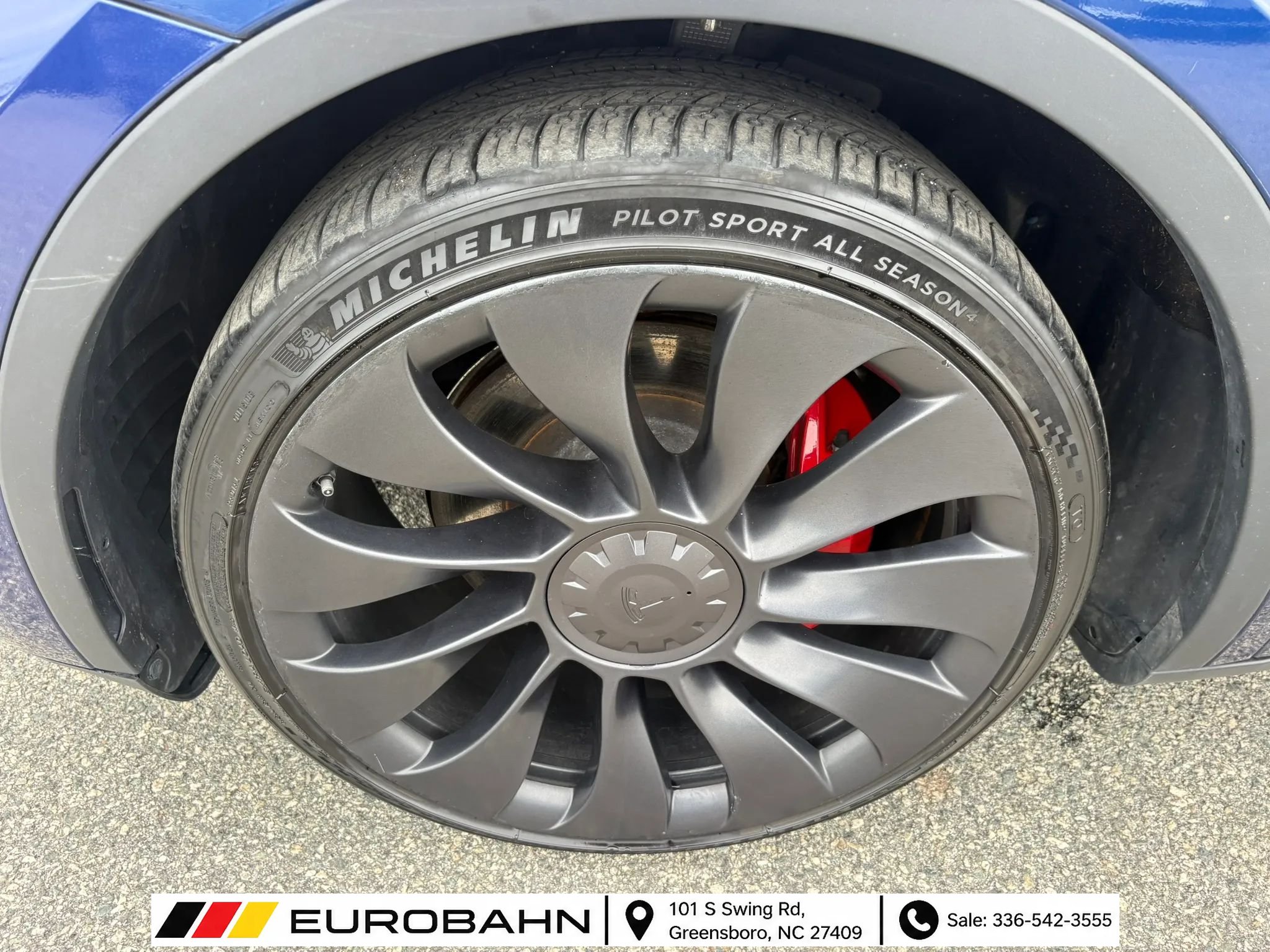 Used 2023 Tesla Model Y Performance AWD/4WD image 30
