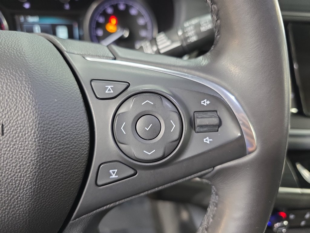 Used 2018 Buick Enclave Essence w/ Trailering Package FWD image 20